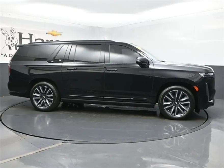 2023 Cadillac Escalade ESV Sport photo 1