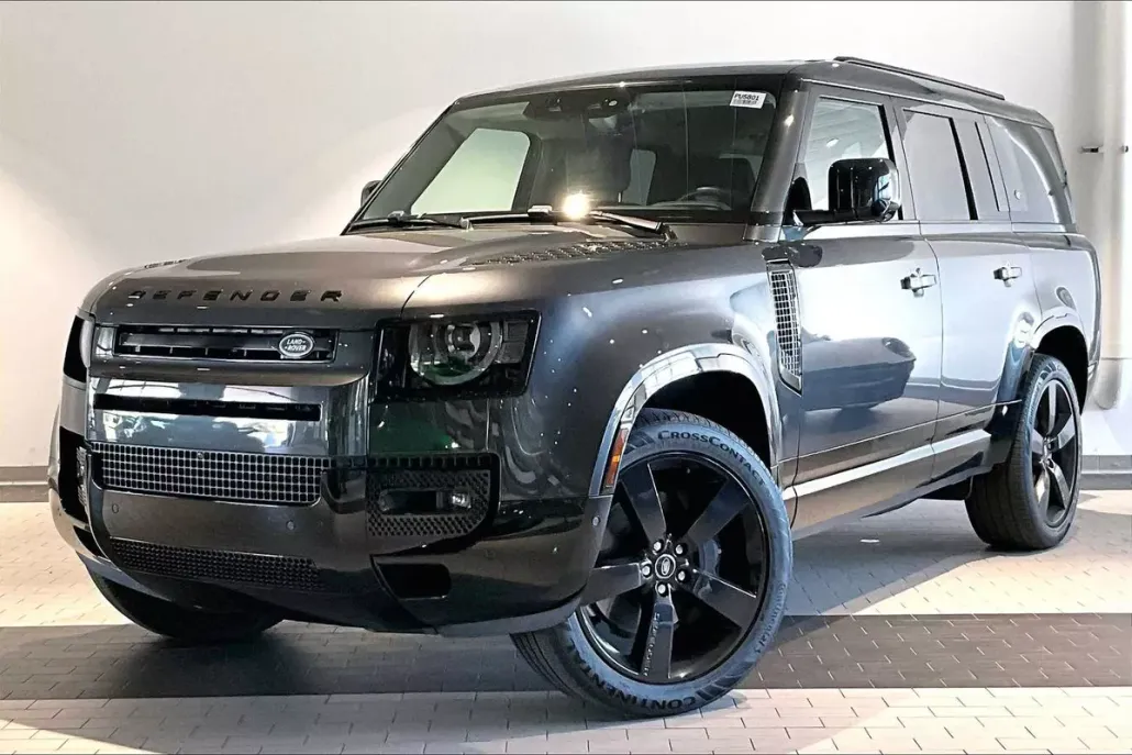 2024 Land Rover Defender X-Dynamic SE photo 1