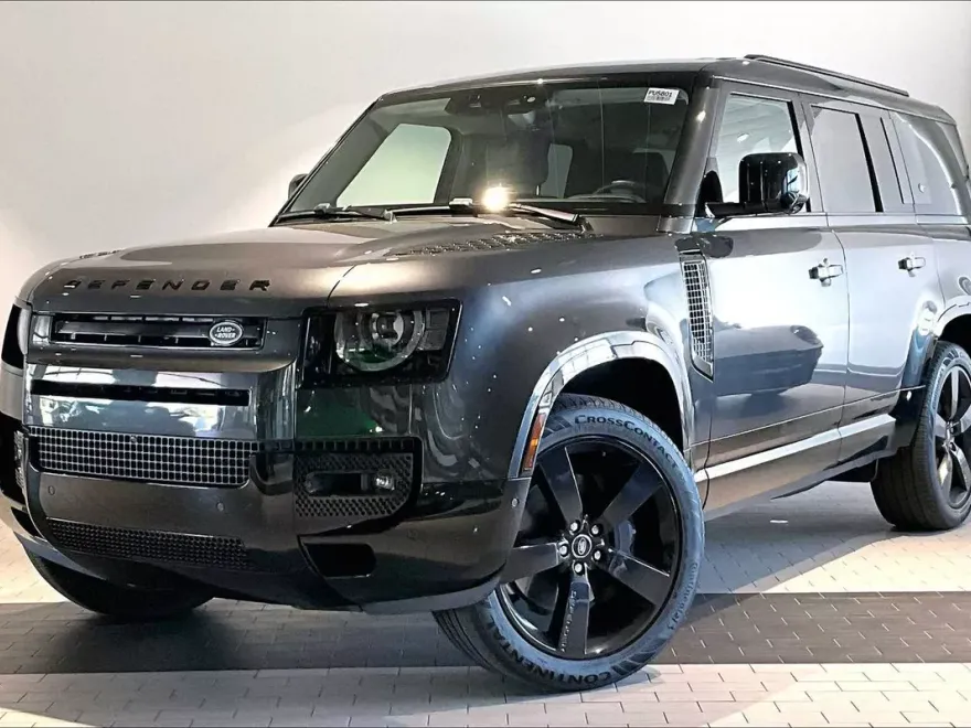 2024 Land Rover Defender X-Dynamic SE photo 1