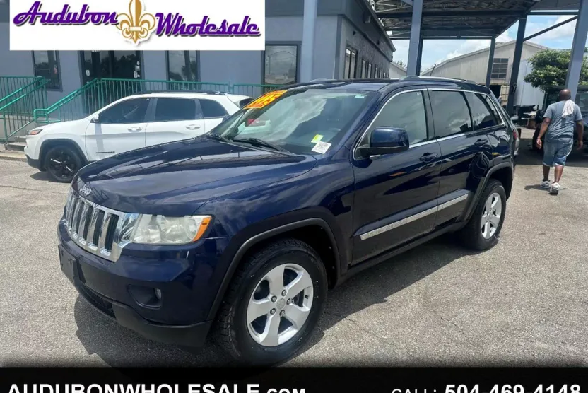 2012 Jeep Grand Cherokee Laredo photo 1