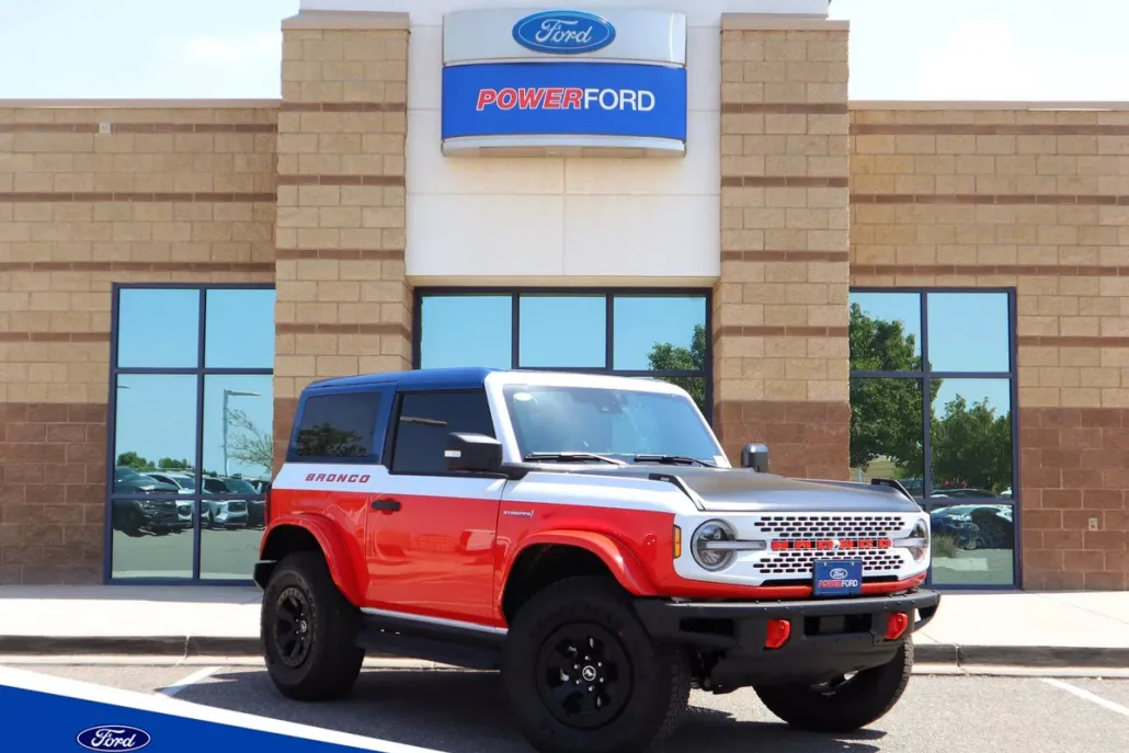 2025 Ford Bronco First Edition photo 1