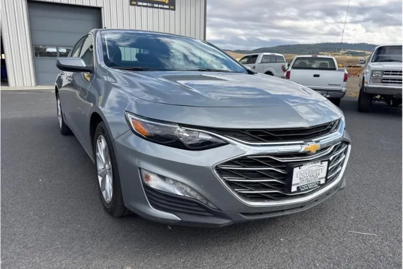 2023 Chevrolet Malibu 1LT photo 1