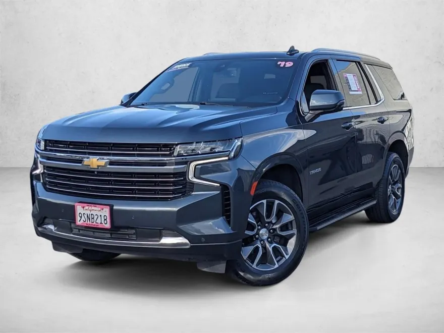 2021 Chevrolet Tahoe LT photo 1