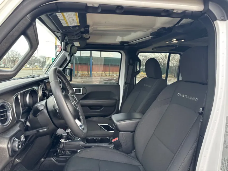 2023 Jeep Gladiator Overland photo 10