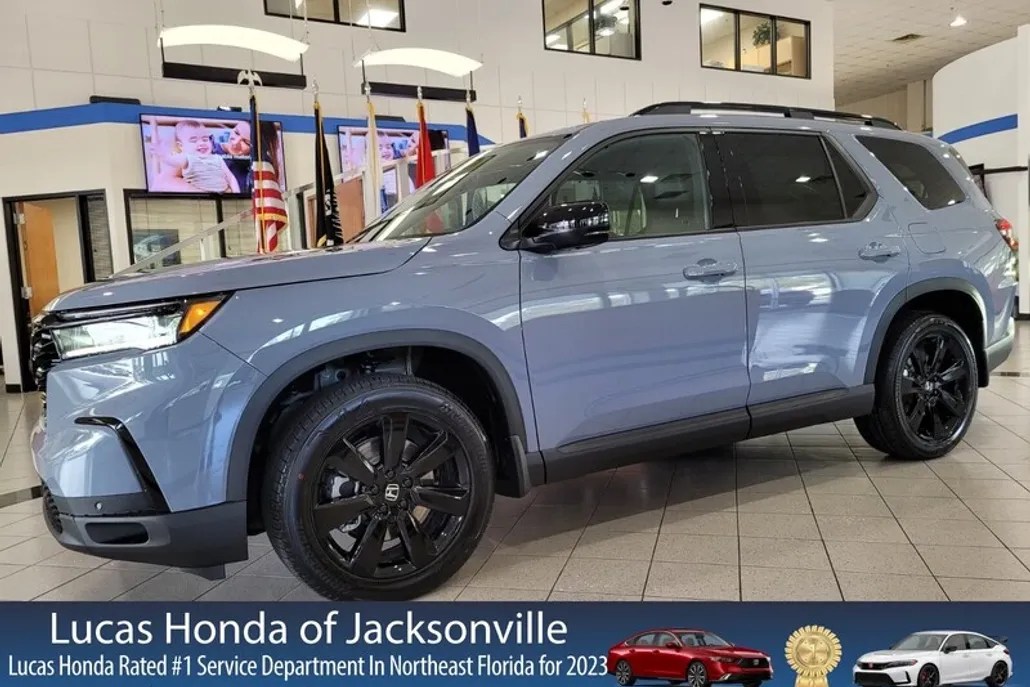 2025 Honda Pilot Black Edition photo 1