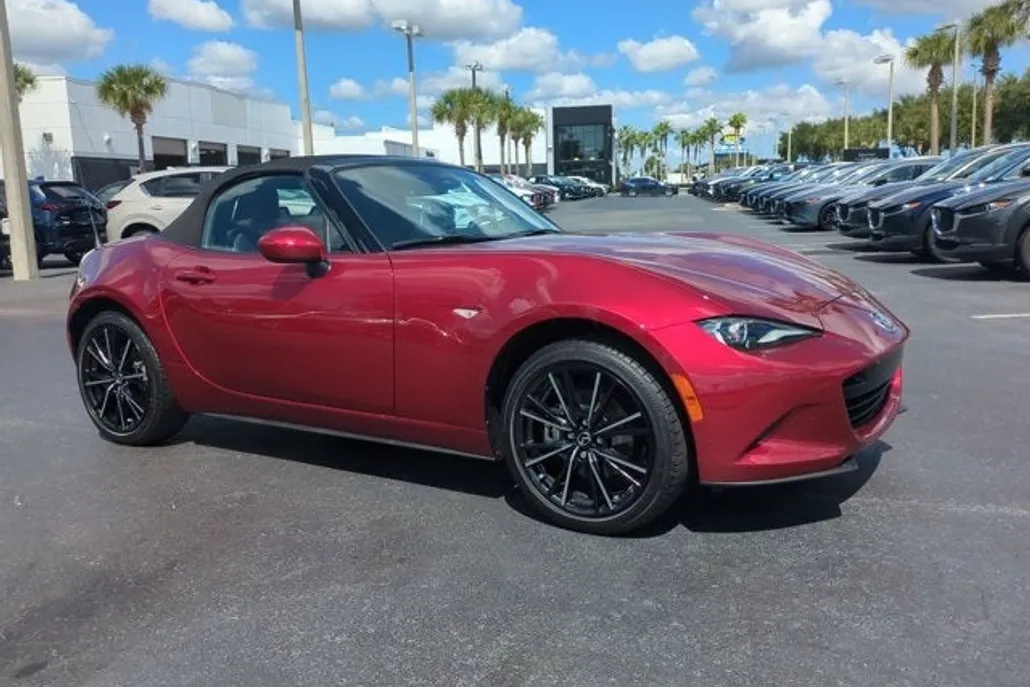 2024 Mazda MX-5 Miata Miata Grand Touring photo 1
