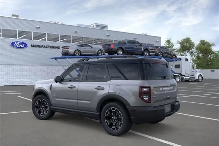 2025 Ford Bronco Sport Outer Banks photo 1