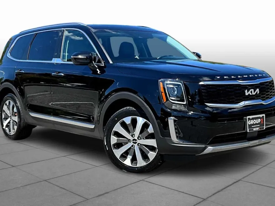 2022 Kia Telluride S photo 1