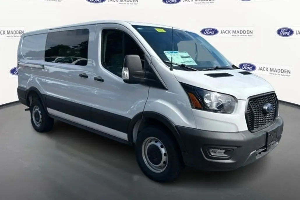 2024 Ford Transit Cargo photo 1