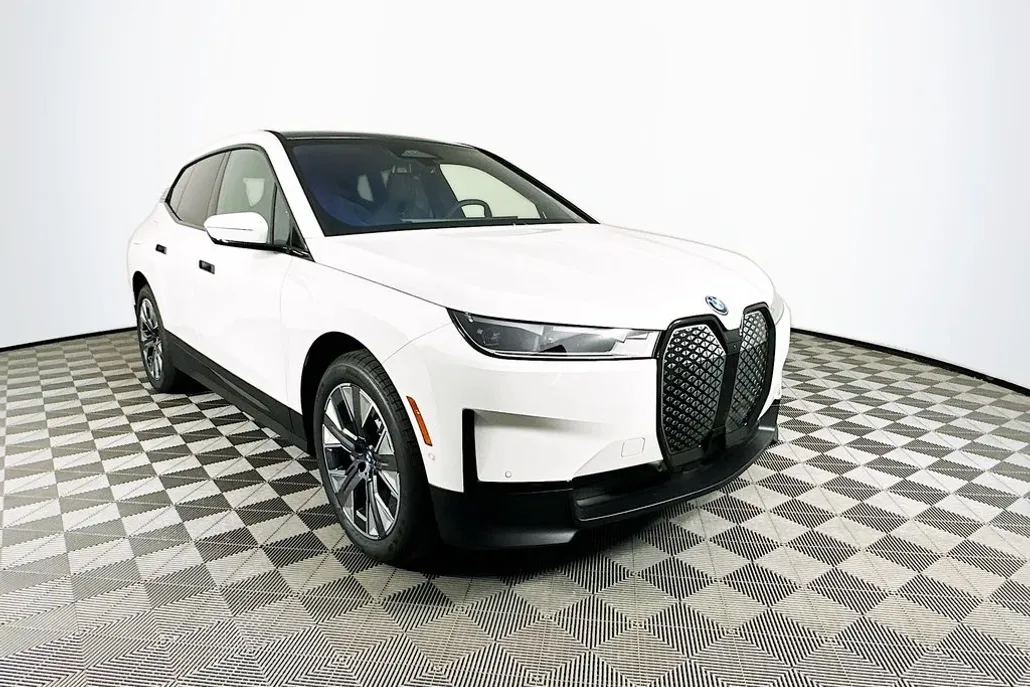 2025 Bmw iX photo 1