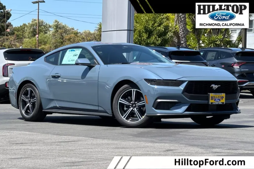 2025 Ford Mustang EcoBoost photo 1