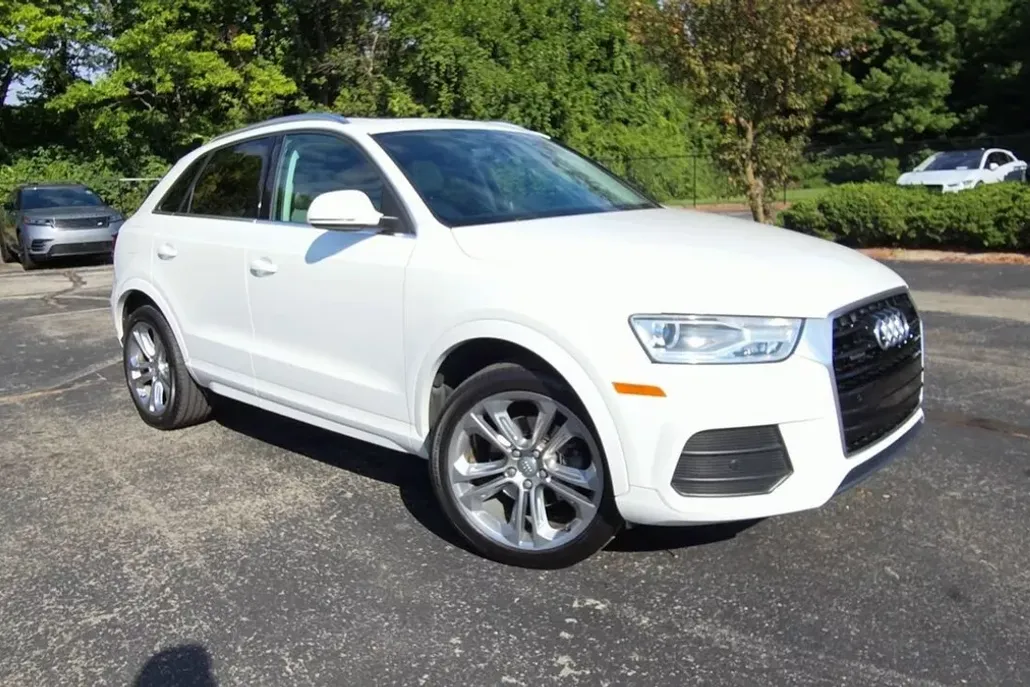 2017 Audi Q3 Premium Plus photo 1
