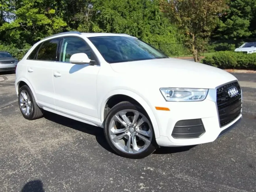 2017 Audi Q3 Premium Plus photo 1