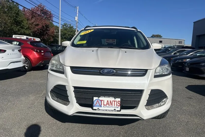 2013 Ford Escape SE photo 1