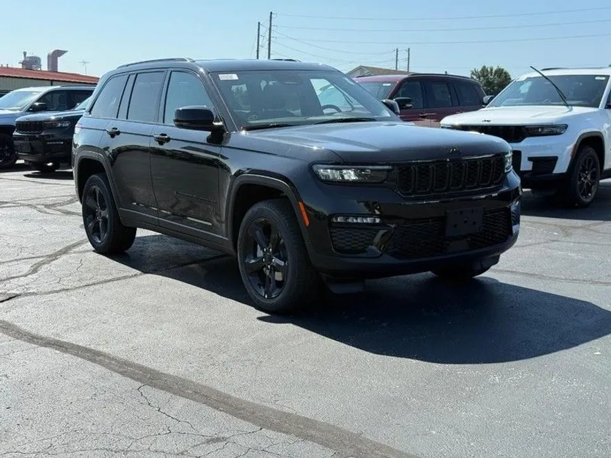 2025 Jeep Grand Cherokee Limited photo 1