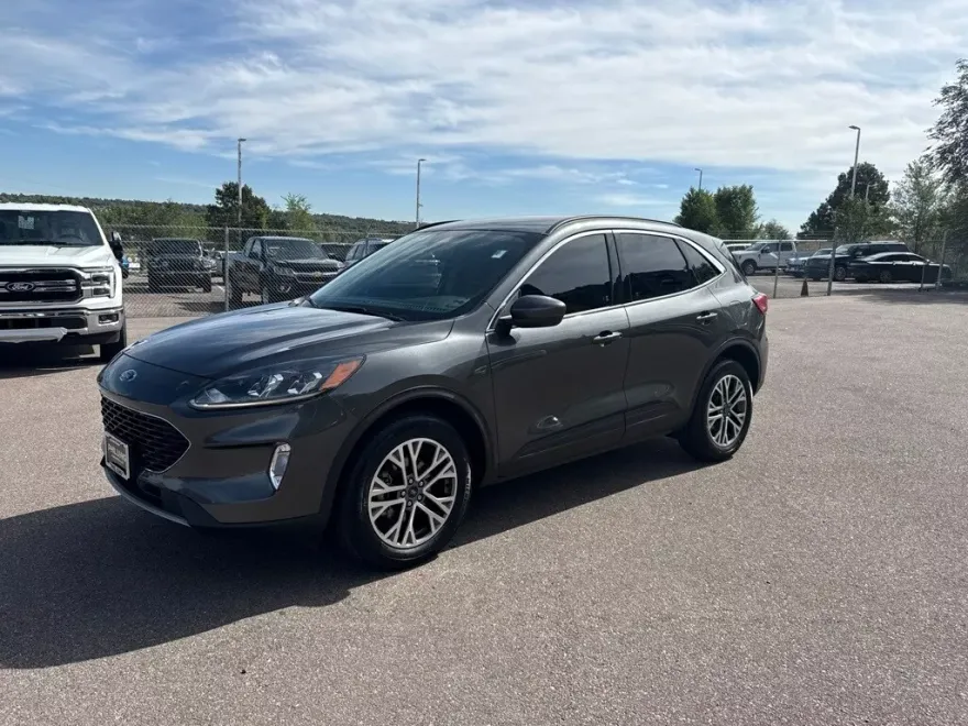 2020 Ford Escape SEL photo 1