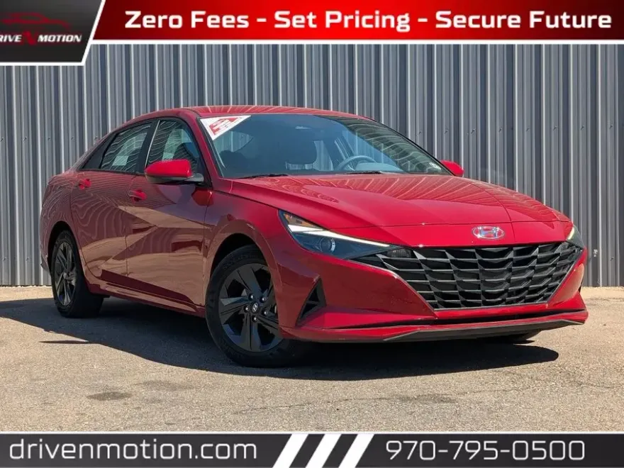 2022 Hyundai Elantra Blue photo 1