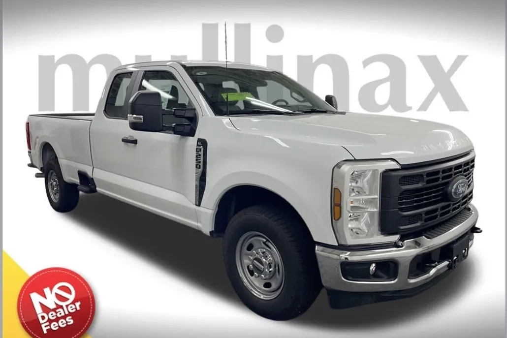 2025 Ford F-250 XL photo 1