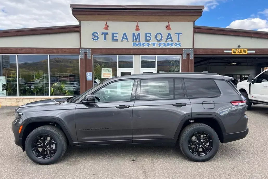 2025 Jeep Grand Cherokee Altitude X photo 1