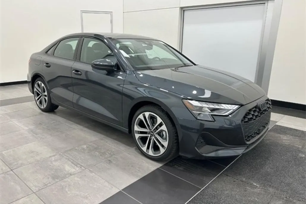 2025 Audi A3 2.0T Premium photo 1