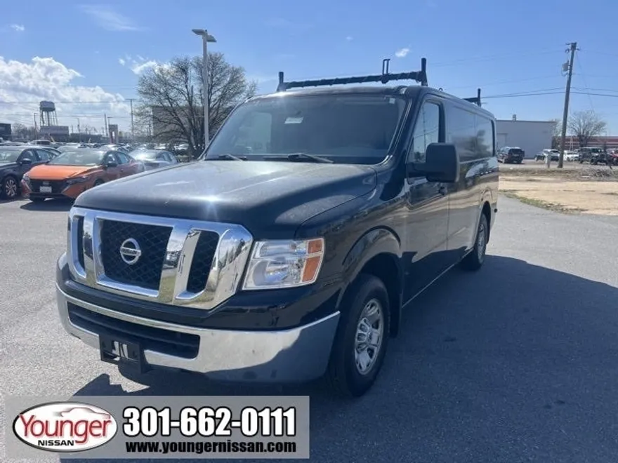 2013 Nissan NV1500 photo 1