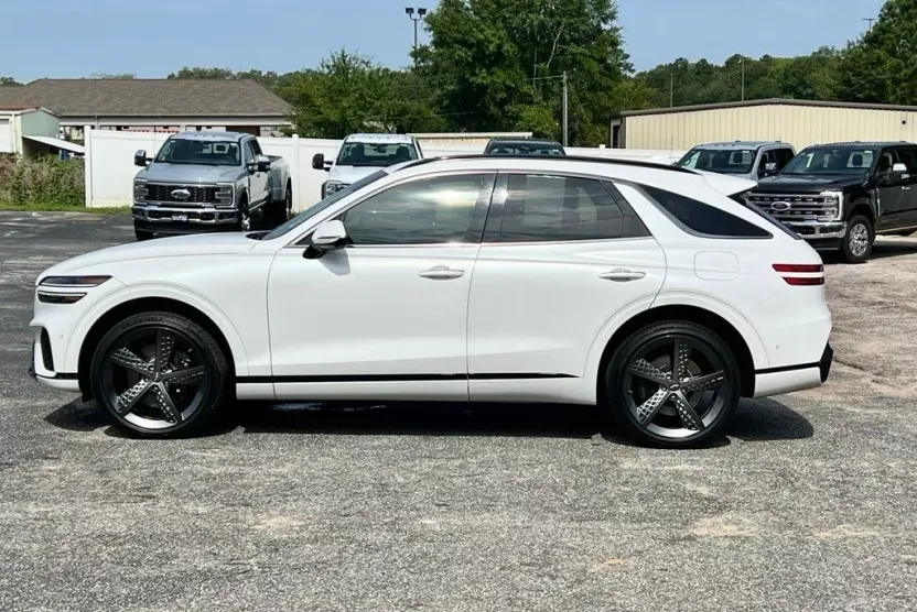 2023 Genesis GV70 3.5T Sport photo 1