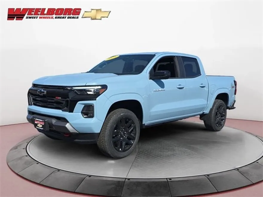 2025 Chevrolet Colorado Z71 photo 1