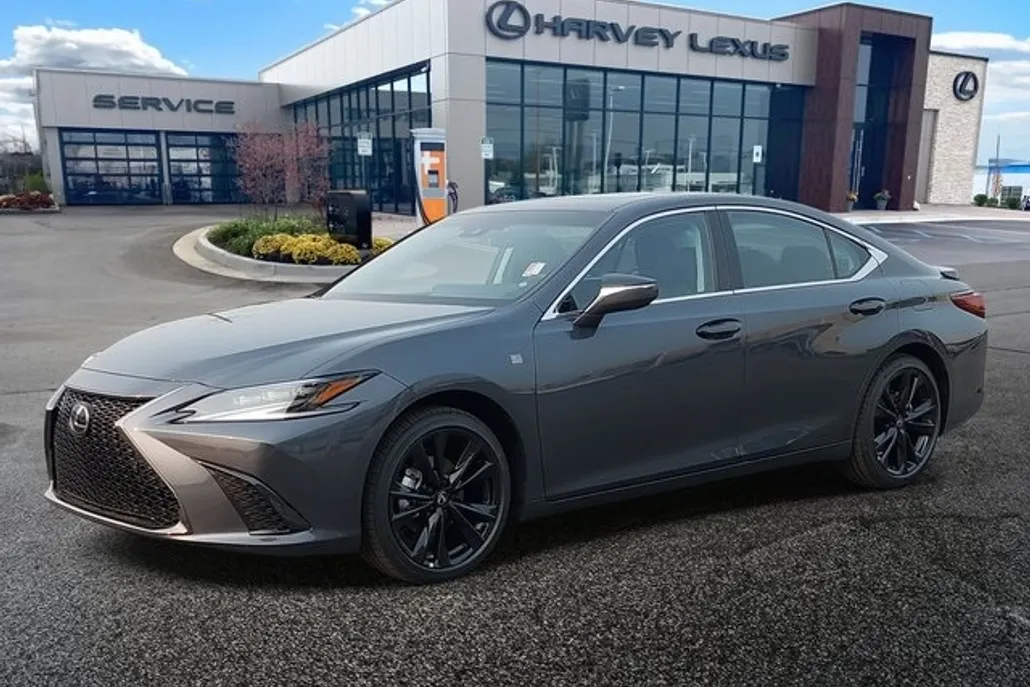 2025 Lexus ES 300h F SPORT Design photo 1