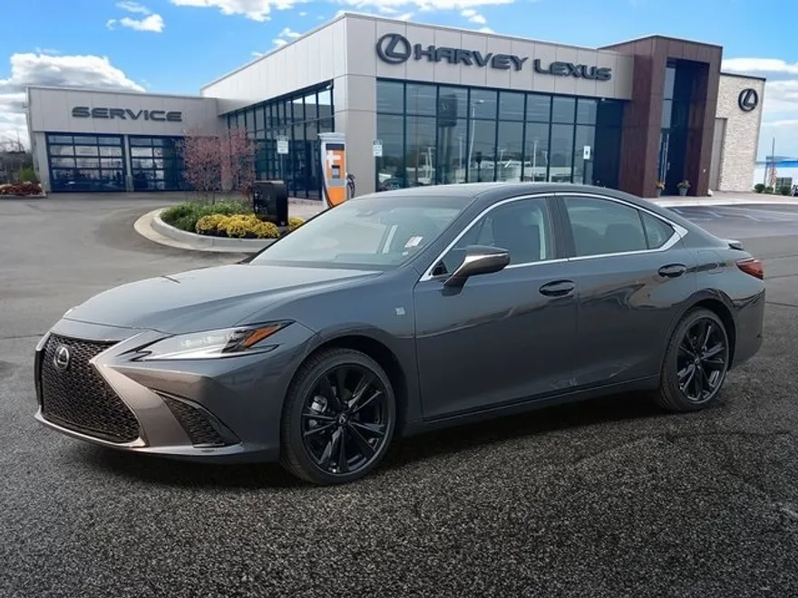 2025 Lexus ES 300h F SPORT Design photo 1