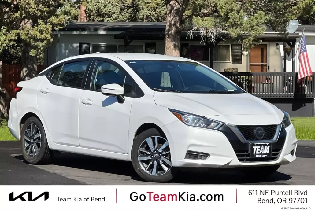 2021 Nissan Versa 1.6 SV photo 1