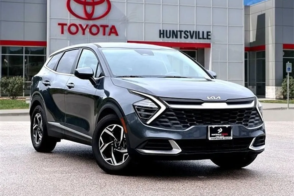 2024 Kia Sportage LX photo 1