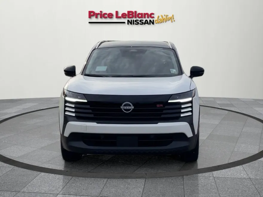 2025 Nissan Kicks SR photo 1