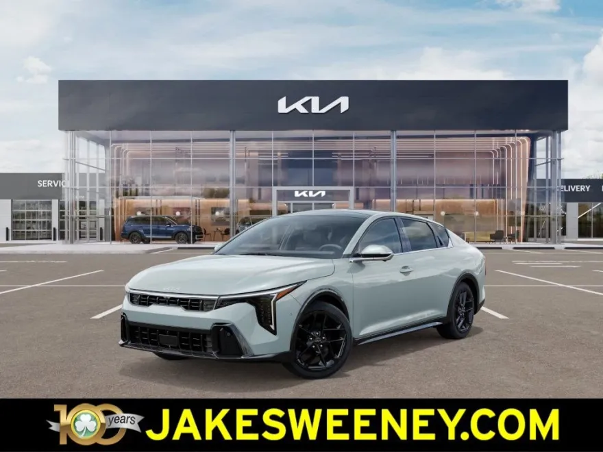 2025 Kia K4 GT-Line Turbo photo 1