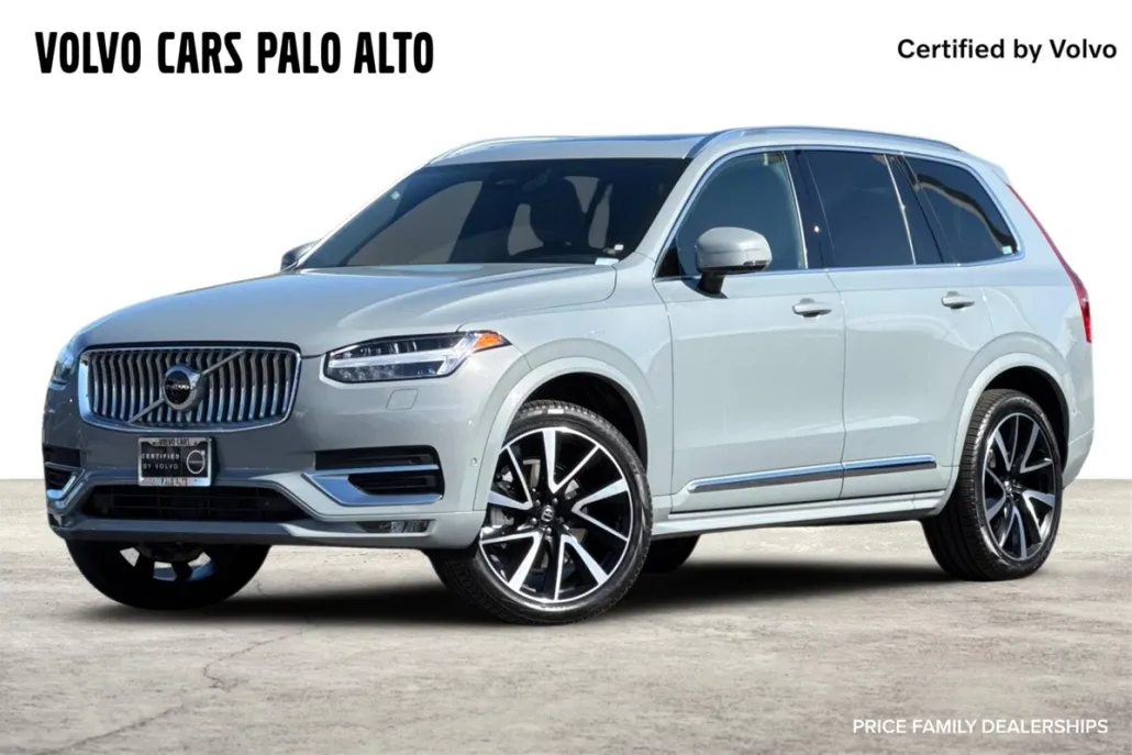 2024 Volvo XC90 Plus photo 1