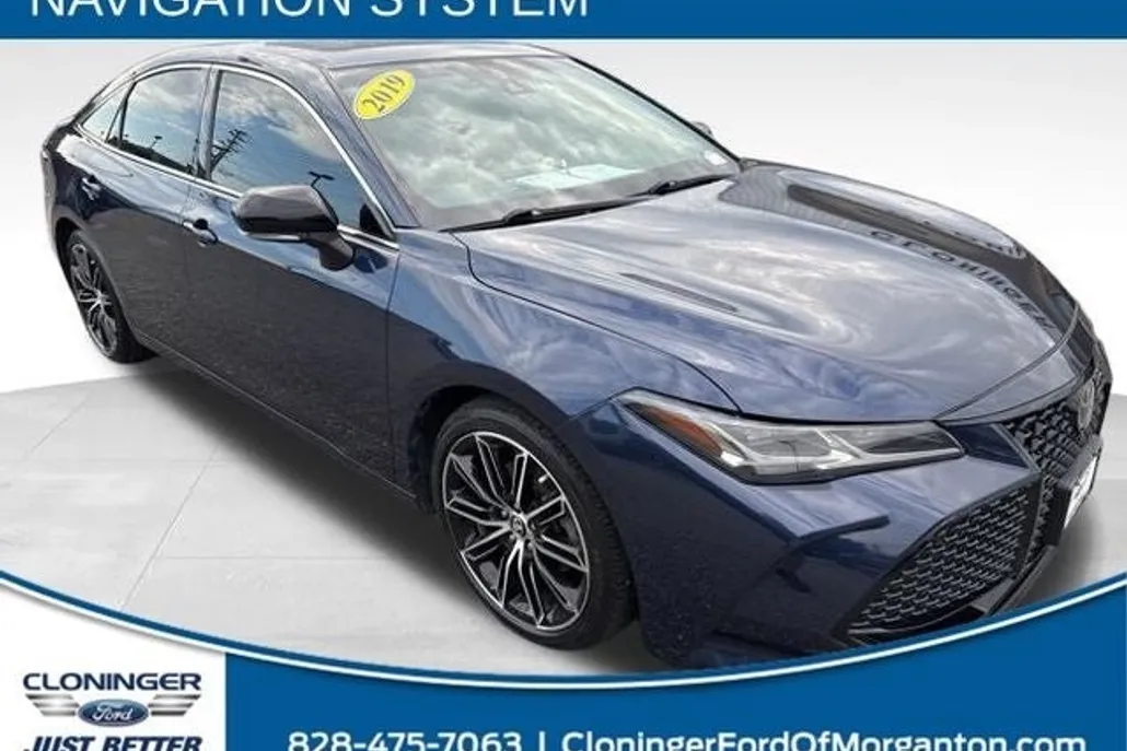 2019 Toyota Avalon Touring photo 1