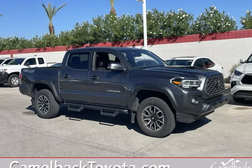 2021 Toyota Tacoma TRD Sport photo 1