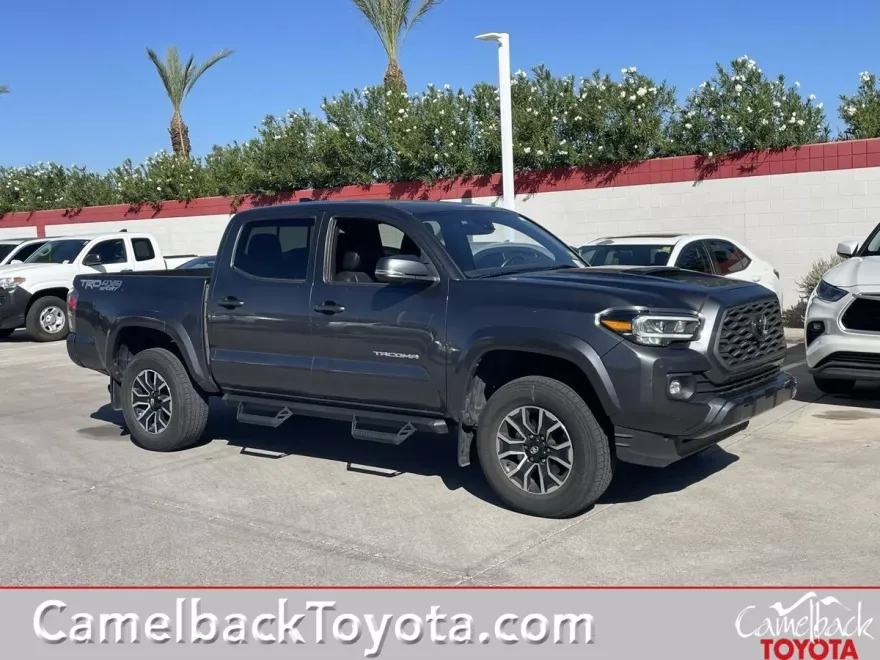 2021 Toyota Tacoma TRD Sport photo 1