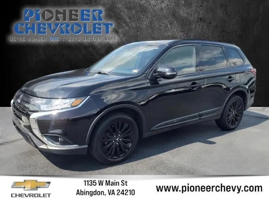 2020 Mitsubishi Outlander ES photo 1