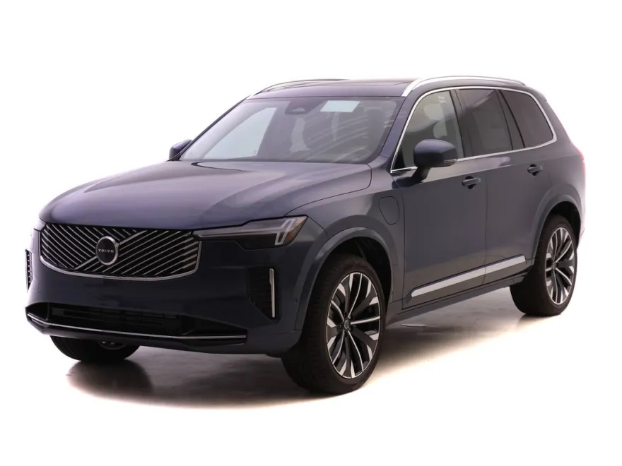 2026 Volvo XC90 T8 Plus photo 1