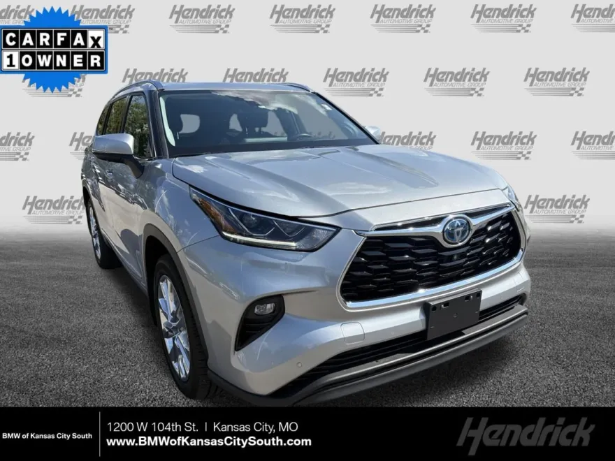 2021 Toyota Highlander Limited photo 1