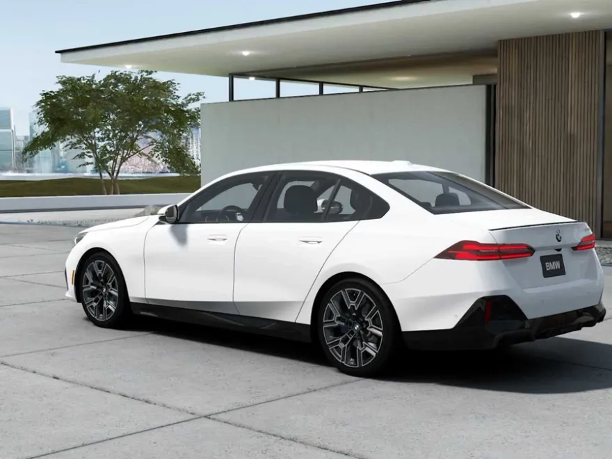 2026 Bmw 530i photo 1