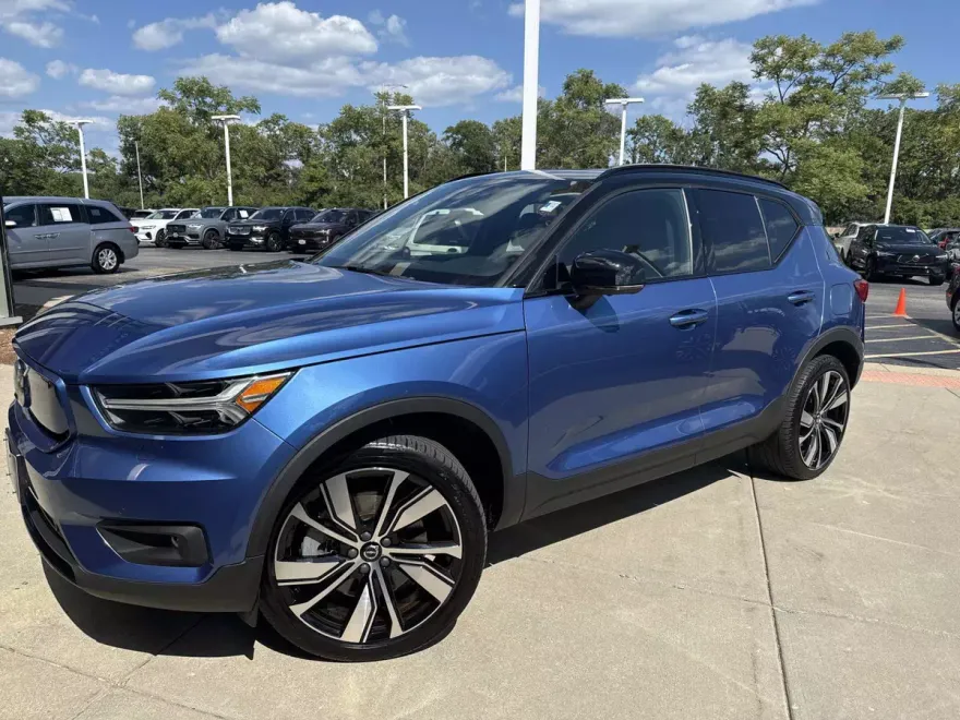 2021 Volvo XC40 Recharge Twin P8 photo 1