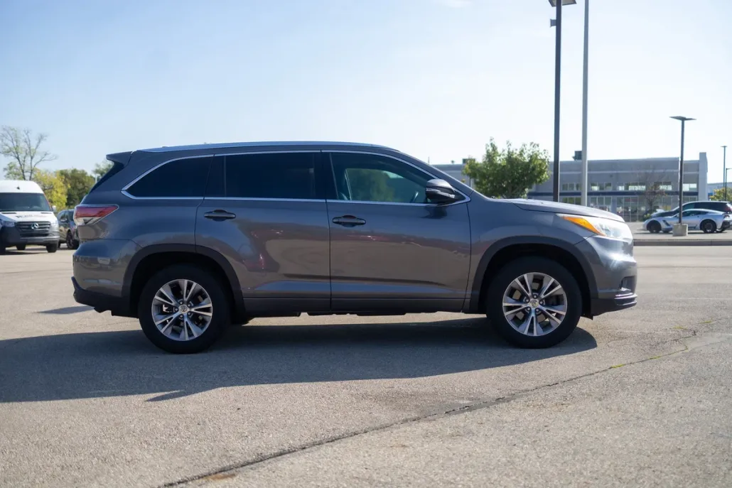 2015 Toyota Highlander XLE photo 1