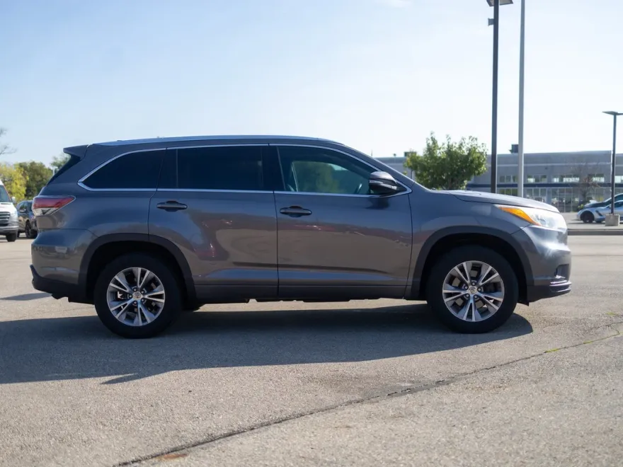 2015 Toyota Highlander XLE photo 1