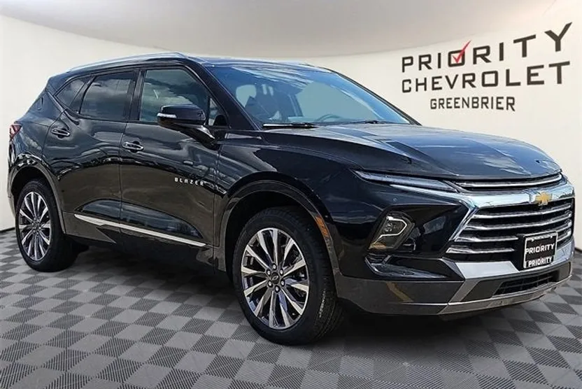 2025 Chevrolet Blazer Premier photo 1
