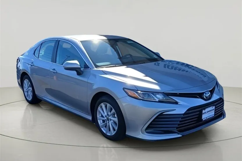 2024 Toyota Camry LE photo 1