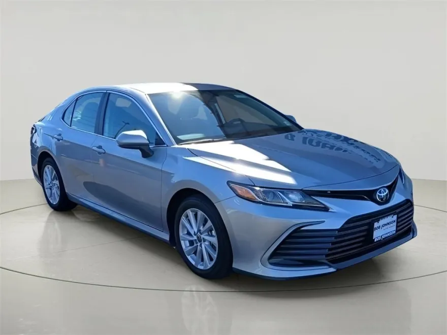2024 Toyota Camry LE photo 1