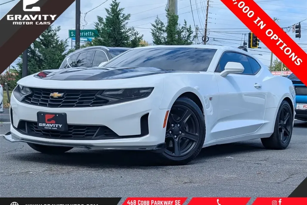 2020 Chevrolet Camaro 1LT photo 1
