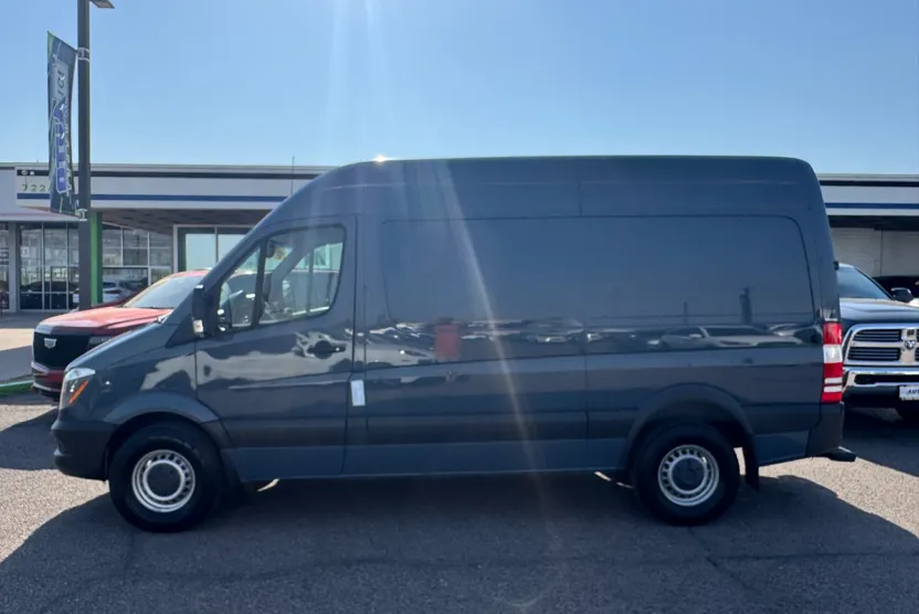 2018 Mercedes Benz Sprinter 2500 High Roof photo 1