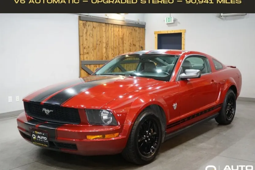 2009 Ford Mustang V6 photo 1